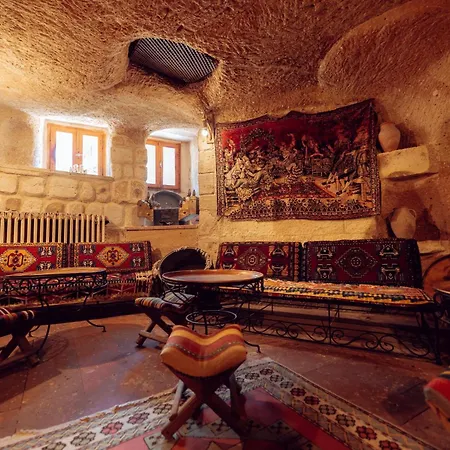 Hotel Melis Cave