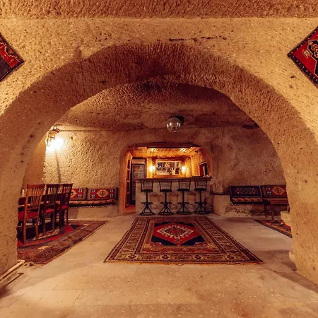 Melis Cave 3*