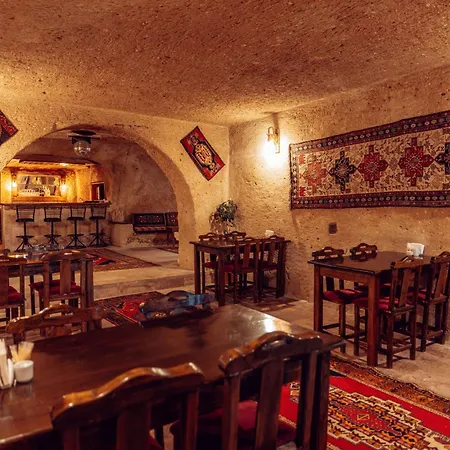 Hotel Melis Cave