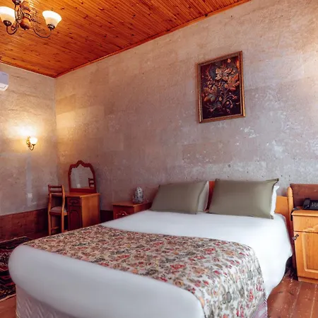 Hotel Melis Cave