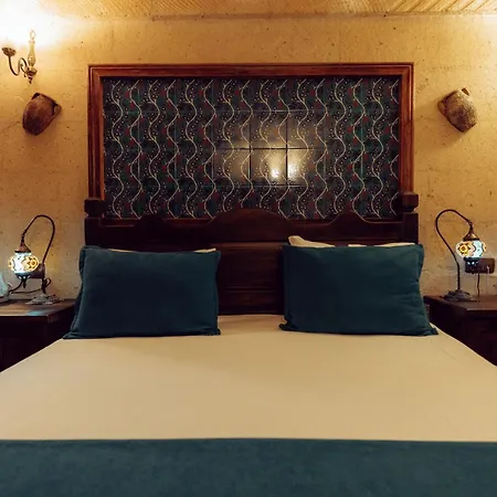 Hotel Melis Cave