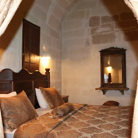 Melis Cave 3*